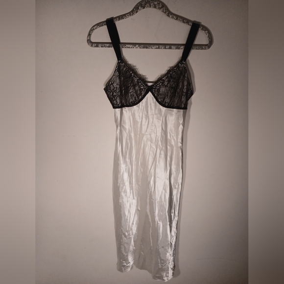 Morgan Taylor Slip Dress - Picture 10 of 10